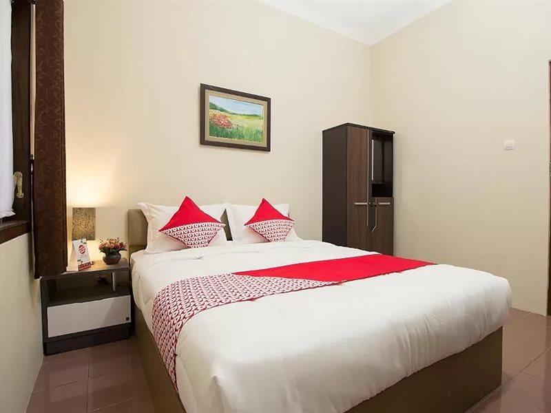 יוגיאקרטה Oyo 572 Omah Gedongkuning Syariah Homestay מראה חיצוני תמונה