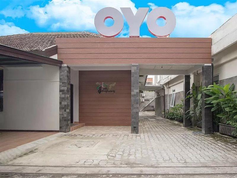 יוגיאקרטה Oyo 572 Omah Gedongkuning Syariah Homestay מראה חיצוני תמונה
