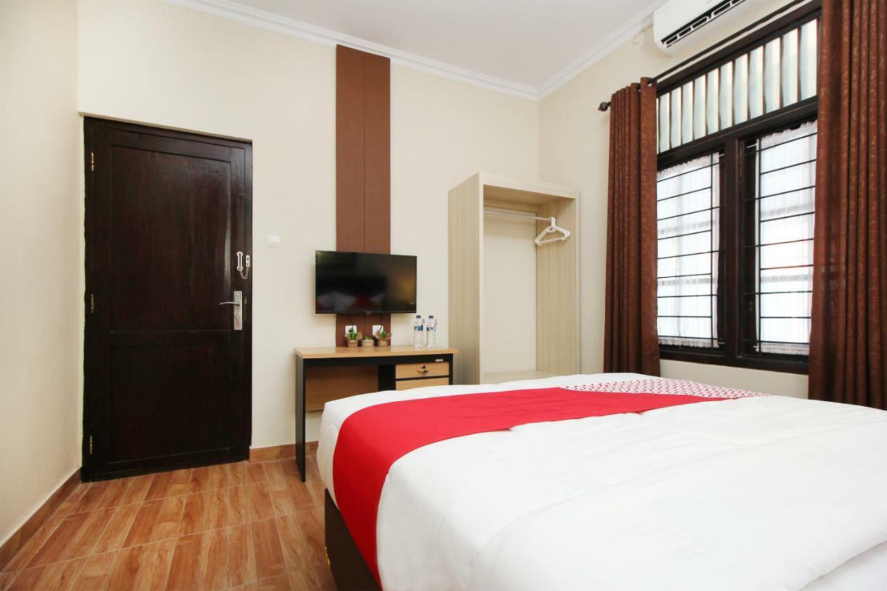 יוגיאקרטה Oyo 572 Omah Gedongkuning Syariah Homestay מראה חיצוני תמונה
