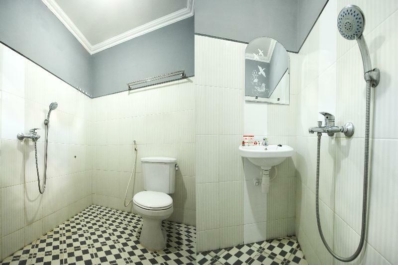 יוגיאקרטה Oyo 572 Omah Gedongkuning Syariah Homestay מראה חיצוני תמונה